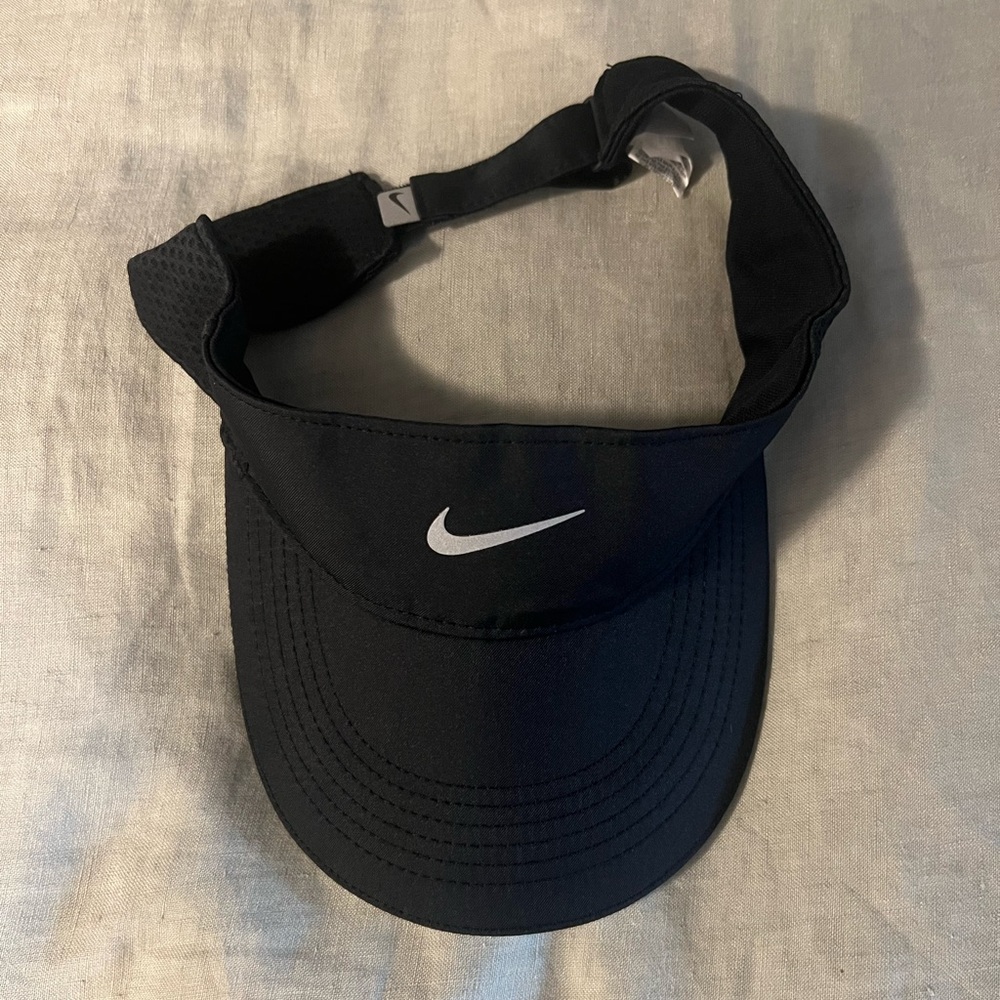Nike Tailwind Dri-Fit Visor